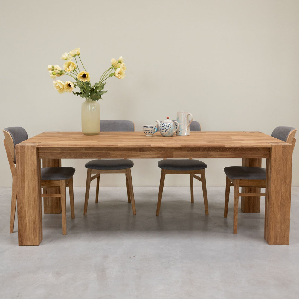 Mesa de comedor de madera maciza de roble Mauritz 3  RobleStore NordicStory