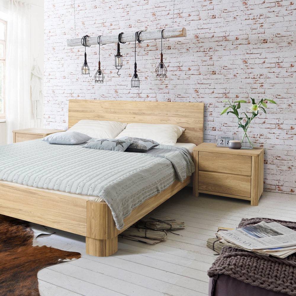 Mesa de noche de madera maciza de roble Elsa, 56,5 x 44 x 47 cm. | NordicStory