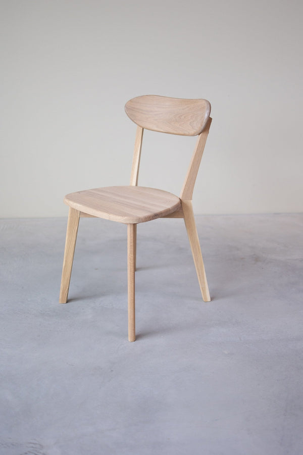 Pack de 2 o 4 Sillas de Comedor de Madera Maciza de Roble Isku | NordicStory
