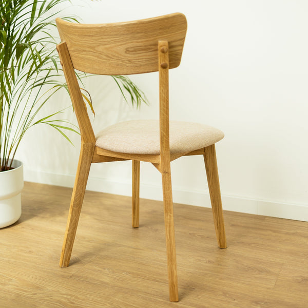 Pack de 2 o 4 Sillas de Comedor de Madera Maciza de Roble Diana Beige | NordicStory