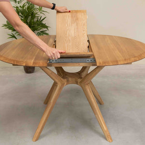 Mesa de comedor redonda y extensible de madera maciza roble Carmen | NordicStory