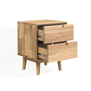 Scandi solid oak bedside table | NordicStory