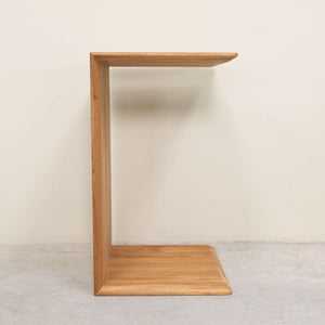 Mesa lateral auxiliar de madera maciza de roble Sono 2 | NordicStory