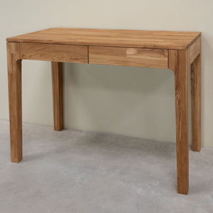 Axel I solid oak desk | NordicStory