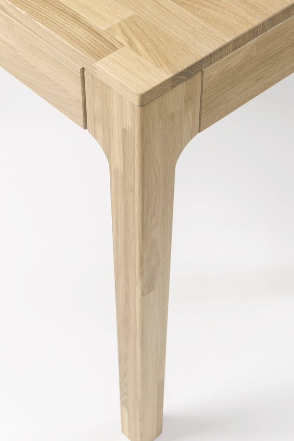Axel I solid oak desk | NordicStory