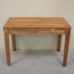 Axel I solid oak desk | NordicStory