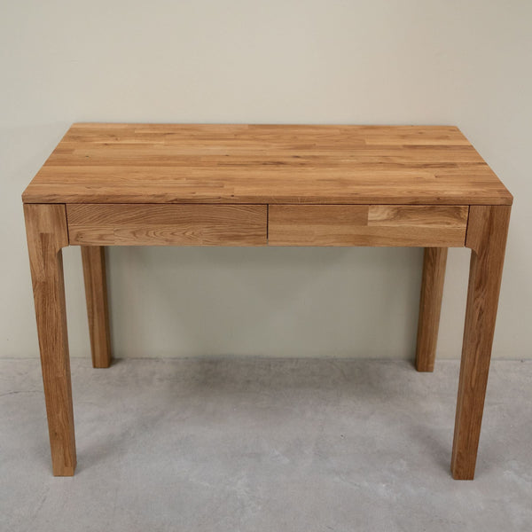 Axel I solid oak desk | NordicStory