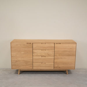 Credenza in rovere massiccio Escandi Atelier | NordicStory