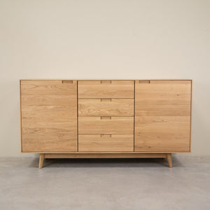 Credenza in rovere massiccio Escandi Atelier | NordicStory