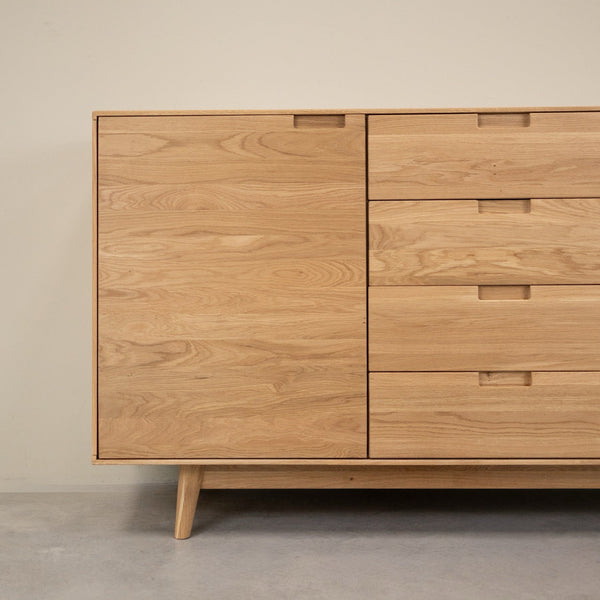 Credenza in rovere massiccio Escandi Atelier | NordicStory