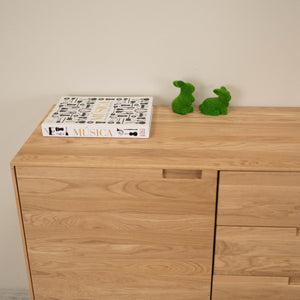 Credenza in rovere massiccio Escandi Atelier | NordicStory