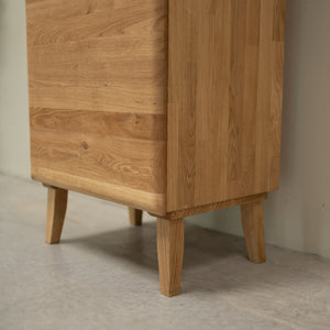 Vetrina in rovere massiccio Milan 1 | NordicStory