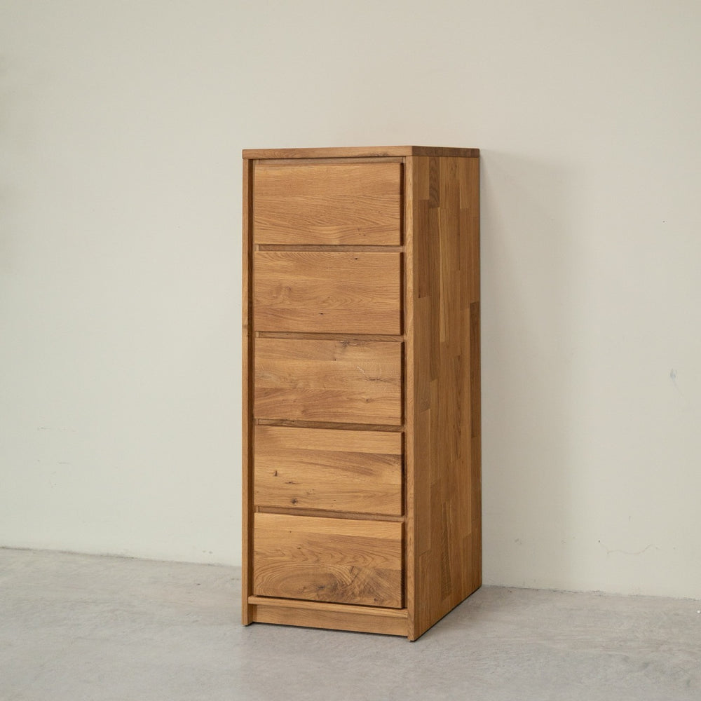 Tall chest of drawers made of solid Oregon oak | NordicStory