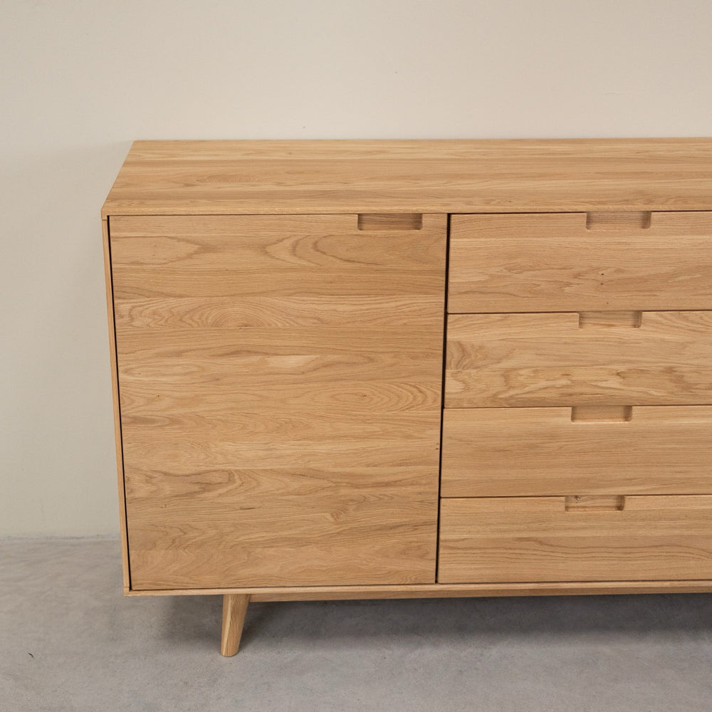 Aparador Cómoda de madera maciza roble Escandi Atelier | NordicStory