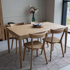 Mesa de jantar extensível em madeira maciça de carvalho BERGAMO | NordicStory
