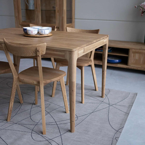 Mesa de jantar extensível em madeira maciça de carvalho BERGAMO | NordicStory