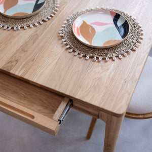 Mesa de jantar extensível em madeira maciça de carvalho BERGAMO | NordicStory