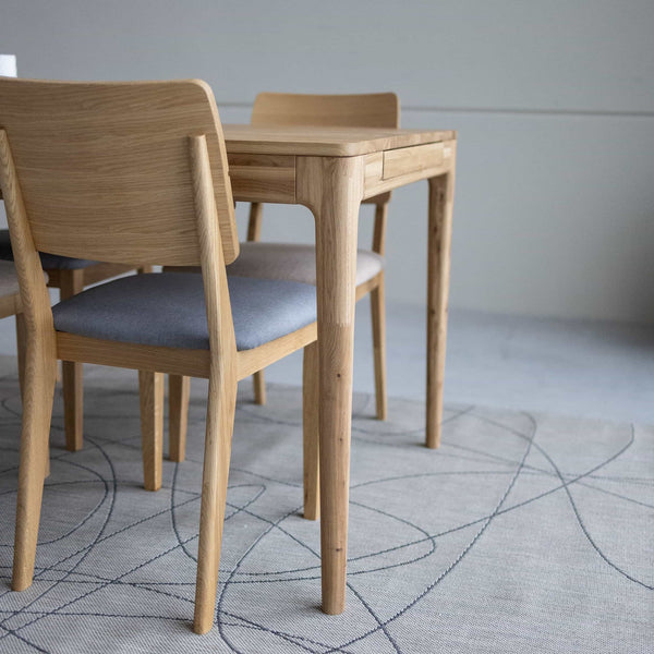 Mesa de jantar extensível em madeira maciça de carvalho BERGAMO | NordicStory