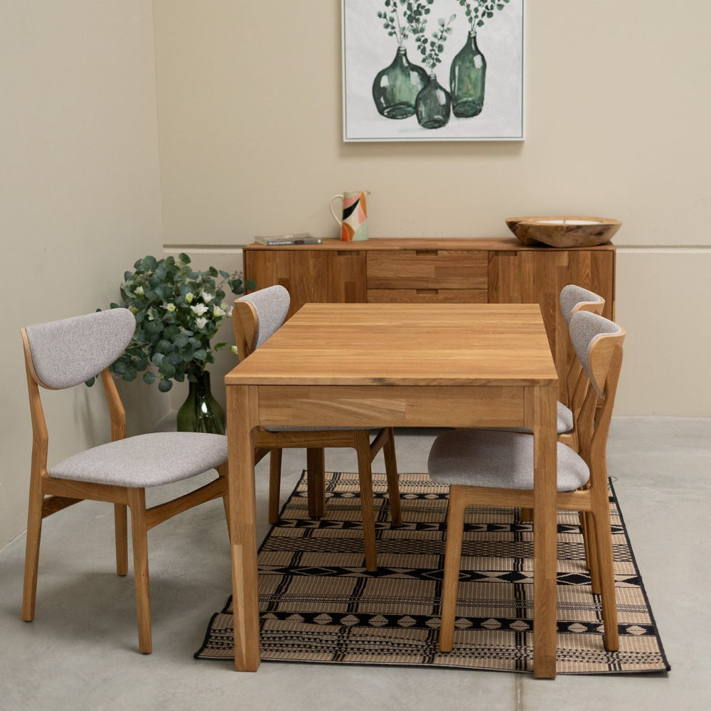 Pack de 2 o 4 Sillas de Comedor de Madera Maciza de Roble Maxwell, tapizado en Gris | VESKOR