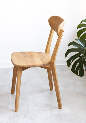 Pack de 2 o 4 Sillas de Comedor de Madera Maciza de Roble Isku | NordicStory