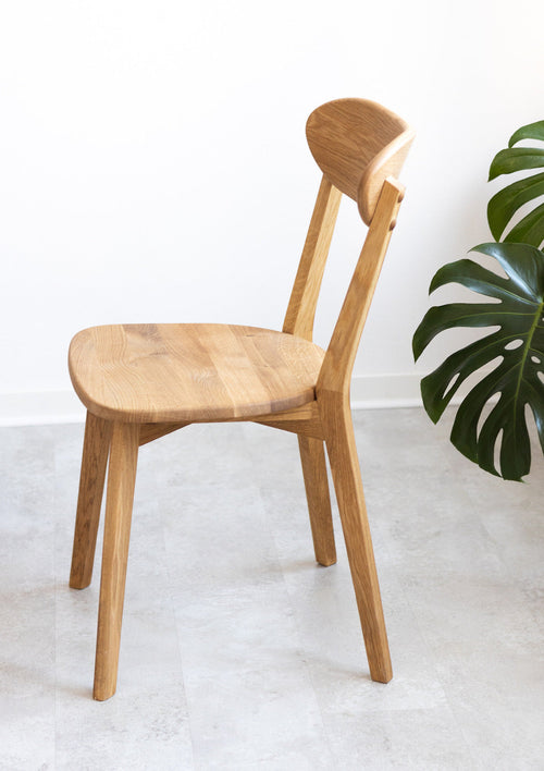 Pack de 2 o 4 Sillas de Comedor de Madera Maciza de Roble Isku | NordicStory