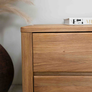 Elsa solid oak bedside table | NordicStory