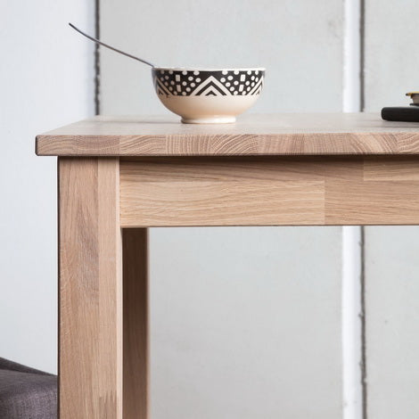 Eettafel van massief eikenhout Lemsiwood | NordicStory