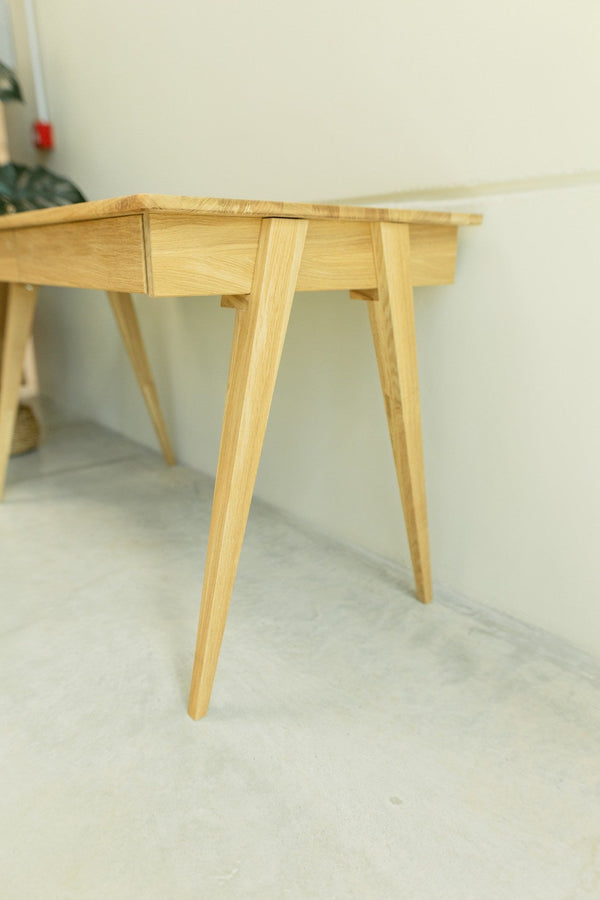 Bureau van massief eikenhout Berg | NordicStory