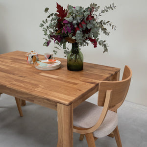 Mauritz 4 solid oak dining table | NordicStory