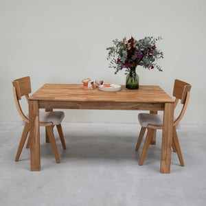 Mauritz 4 solid oak dining table | NordicStory
