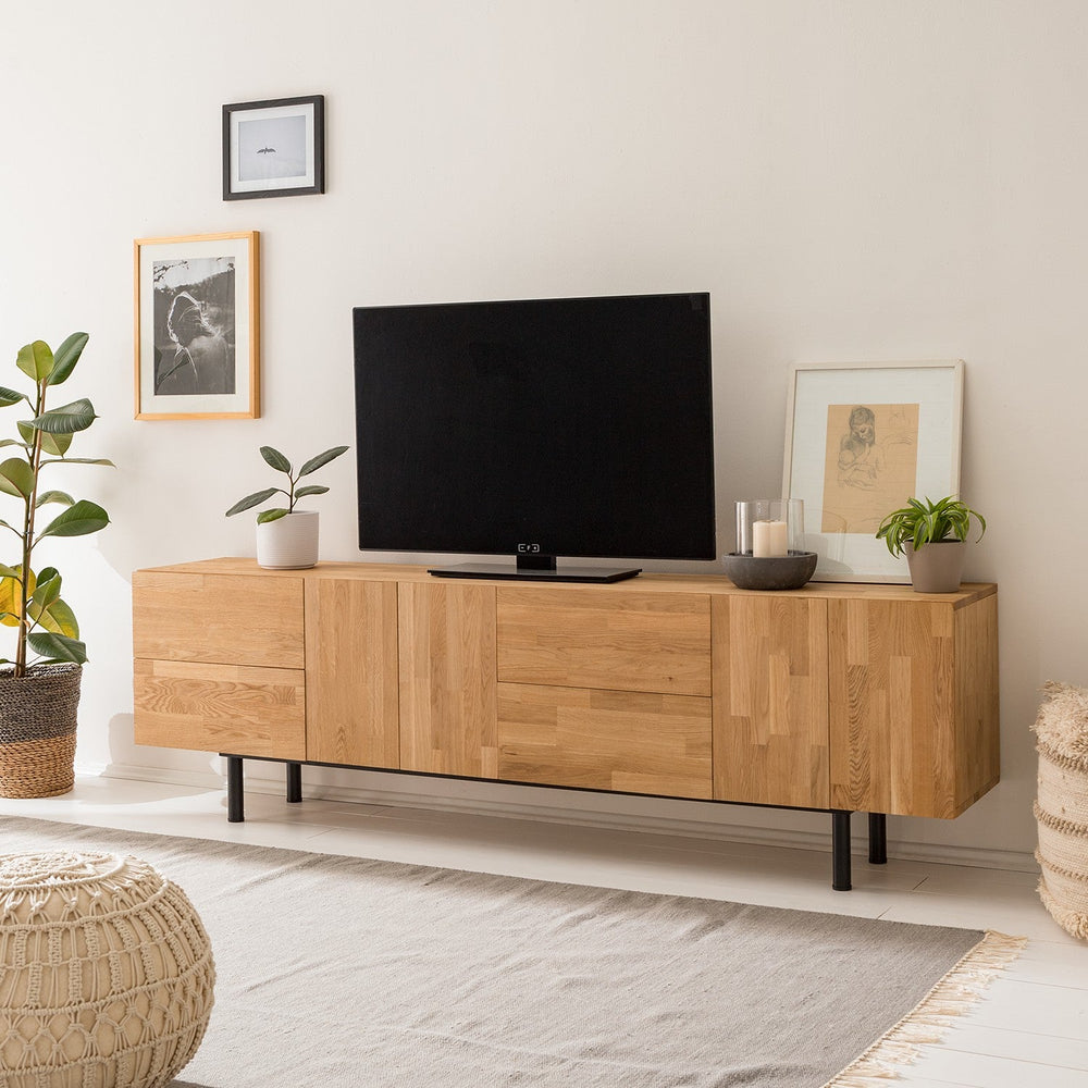 Wardi solid oak TV stand | NordicStory