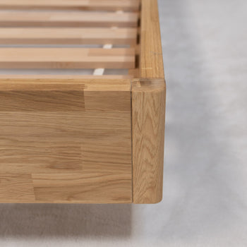 Cama matrimonio de madera maciza roble Pola | NordicStory