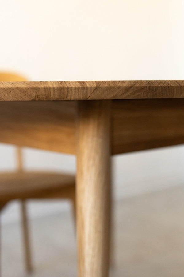 Mesa de comedor redonda y extensible de madera maciza de roble Escandi 3, 100-130 x 100 x 75 cm. | NordicStory