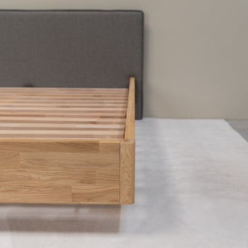 Cama matrimonio de madera maciza roble Pola | NordicStory