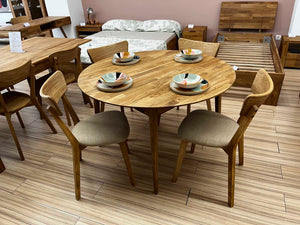Ronde, uitschuifbare eettafel van massief eikenhout Escandi 5 | NordicStory
