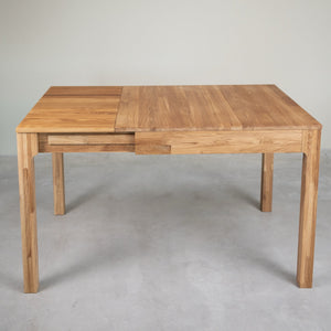 Mesa de jantar extensível em carvalho maciço Marsi | NordicStory