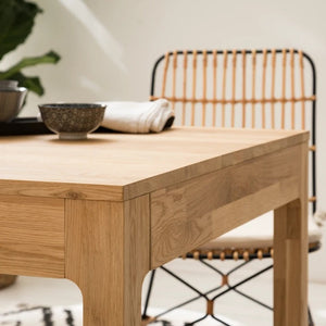 Mesa de jantar extensível em carvalho maciço Marsi | NordicStory