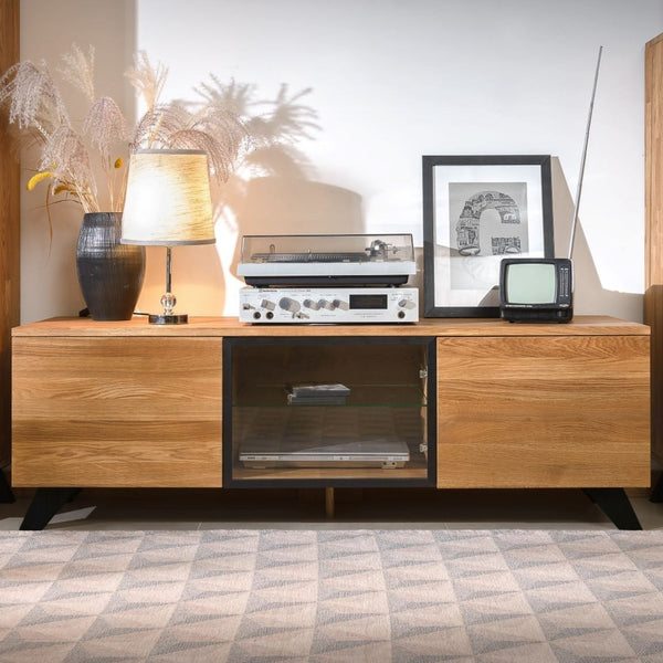 Moritz solid oak TV stand | NordicStory