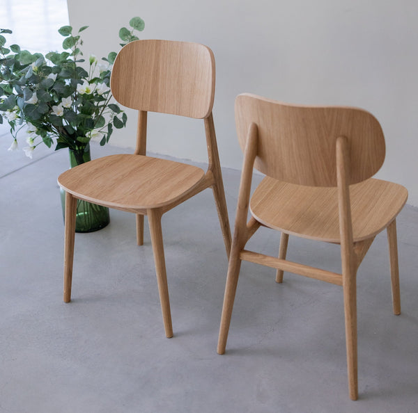Pack de 2 o 4 Sillas de Comedor Varde, Estructura de Madera Maciza de Roble | NordicStory
