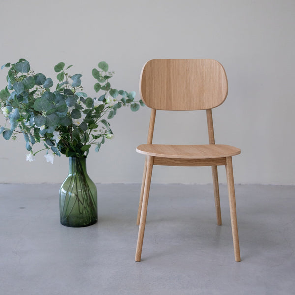 Pack de 2 o 4 Sillas de Comedor Varde, Estructura de Madera Maciza de Roble | NordicStory