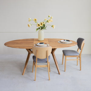 Mesa extensible de comedor de madera maciza de roble Carmen | NordicStory