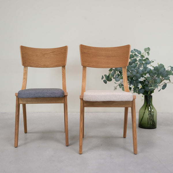 Set van 2 of 4 Lucas-eetkamerstoelen van massief eikenhout, met grijze of beige bekleding | NordicStory