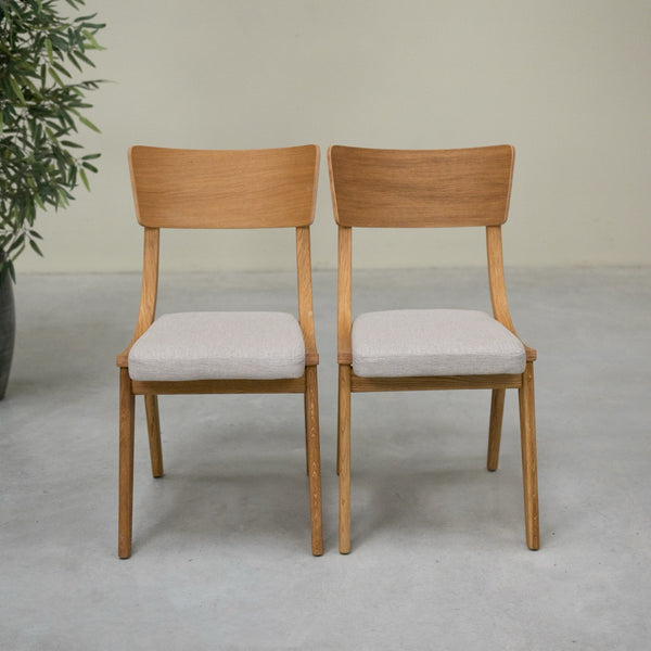 Set van 2 of 4 Lucas-eetkamerstoelen van massief eikenhout, met grijze of beige bekleding | NordicStory