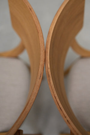 Set van 2 of 4 Lucas-eetkamerstoelen van massief eikenhout, met grijze of beige bekleding | NordicStory