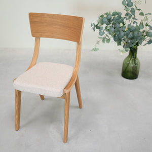 Set van 2 of 4 Lucas-eetkamerstoelen van massief eikenhout, met grijze of beige bekleding | NordicStory