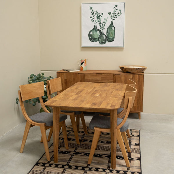 Set van 2 of 4 Lucas-eetkamerstoelen van massief eikenhout, met grijze of beige bekleding | NordicStory