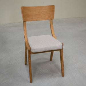 Set van 2 of 4 Lucas-eetkamerstoelen van massief eikenhout, met grijze of beige bekleding | NordicStory