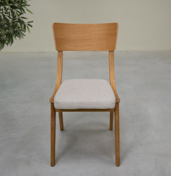 Set van 2 of 4 Lucas-eetkamerstoelen van massief eikenhout, met grijze of beige bekleding | NordicStory