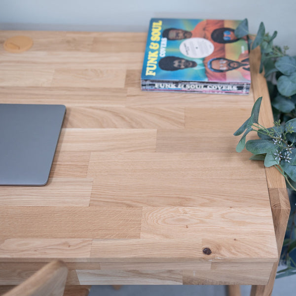 Eric massief eikenhouten bureau | NordicStory