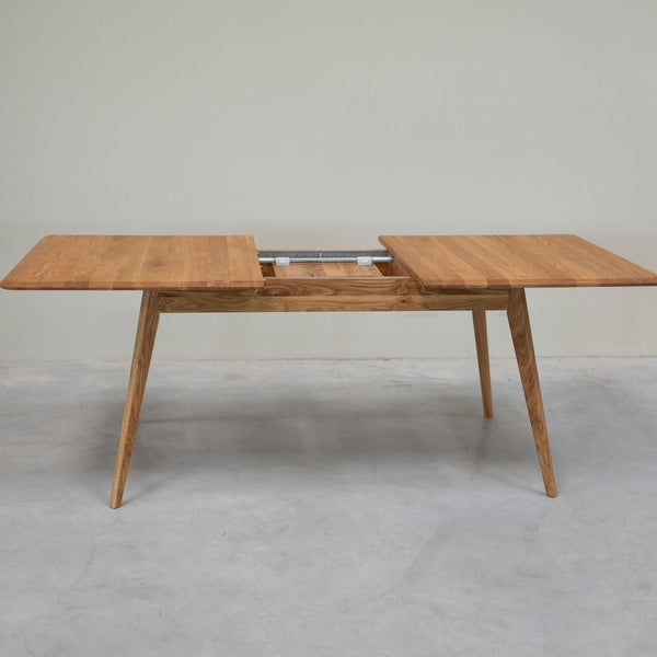 Mesa de comedor extensible de madera maciza roble Geneva | NordicStory